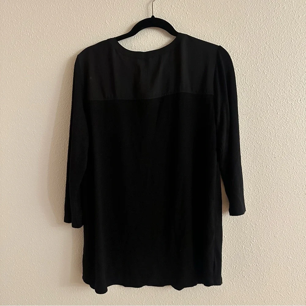 41 Hawthorn Classic Black Blouse - Picture 3 of 4